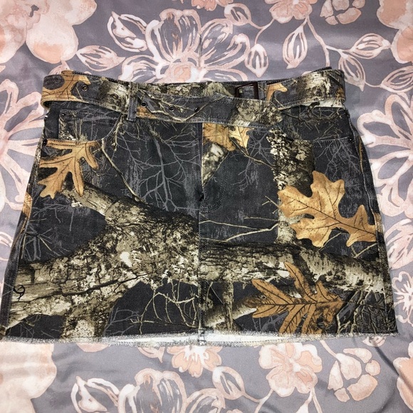 Guess RealTree Camo Skirt size 28 - Picture 2 of 6